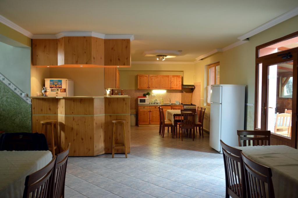 Flamingo Vendeghaz Bed & Breakfast เอ็กเกอร์ ภายนอก รูปภาพ